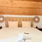 Center The Quiet Luxury 6 Apartment