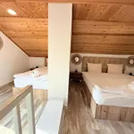 Center The Quiet Luxury 6 Apartment