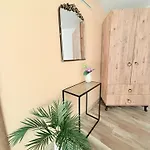 Center The Quiet Luxury 6 Apartment *